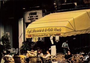 Café de la table ronde - Place st André 1974