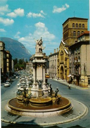 Fontaine henri ding & trafic place notre dame 1982 1982