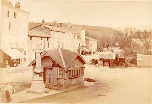 Autre vue de la place de la mairie de pont de claix 1899