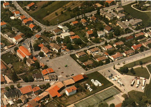 Vue panoramique du vieux village 1980
