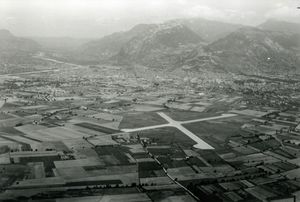 Aérodrome Grenoble Mermoz - Avant grand place 1968