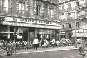 La maison du café, haut lieu Grenoblois 1967