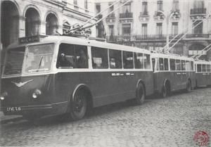 Trolleybus de st Etienne, proche de l'hôtel de ville 1945