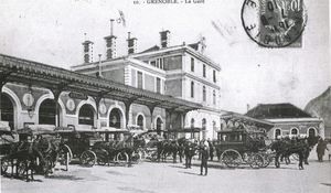 Parvis de la gare, début du 20° siècle 1900