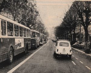 Une 4L sur l'avenue Alsace Lorraine, avant le Tramway 1978
