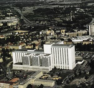Vue aérienne du CHU de Grenoble 1976