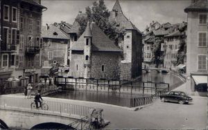 Le palais de l'île d'Annecy 1950