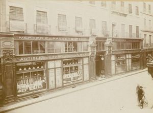 Anciens commerces, rue Lafayette 1889