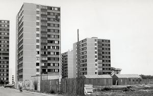 Construction de logements de la ZUP du centre-ville dans les années 70 1972