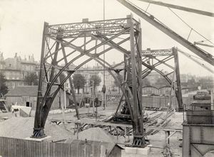 Construction du pont transbordeur à Bordeaux 1910