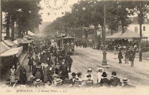 Bordeaux, l'avenue Thiers est bondée 1928