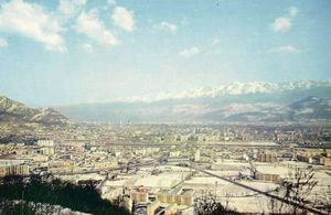Grenoble, vue aérienne de la ville 1964