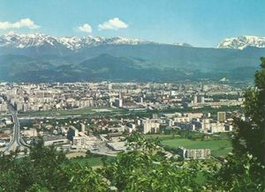 Grenoble, vue générale et Belledonne 1961