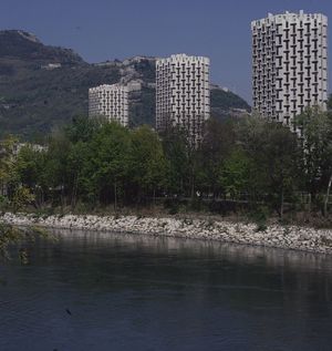 Vue panoramique des 3 tours 1992