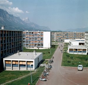 La résidence ouest du campus de Grenoble 1970