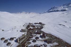 Vue aérienne de l'Alpe d'Huez 1984