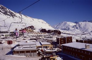 Les télésièges de la station de l'Alpe d'Huez 1984