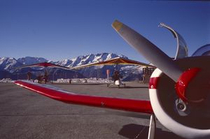 Les ULMs et les avions de l'Altiport de l'Alpe d'Huez 1984