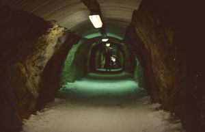 Tunnel sous le pic blanc 1984
