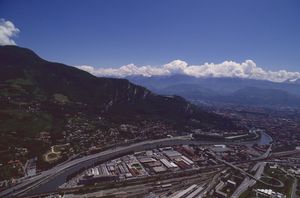 Vue aérienne de Saint Martin le Vinoux et la presqu'île de Grenoble 1992