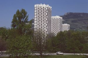 Les trois tours de Grenoble à l'île verte 1990