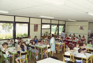 La cantine de l'école maternelle des pies 1992