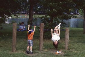 Les jeux pour enfants au parc de l'Ovalie 1992