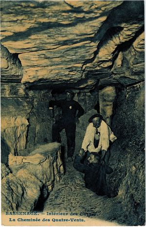 La cheminée des quatre vents à l'intérieur des cuves de Sassenage 1880