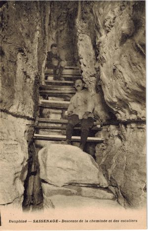 La descente de la cheminée du diable à l'intérieur des cuves de sassenage 1880