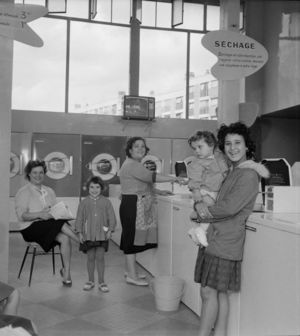 Première laverie automatique d'Europe 1961