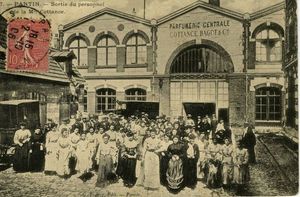 Sortie du personnel de la Parfumerie Cottance Bagot 1905
