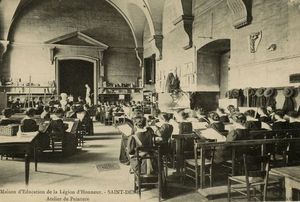 Maison d'éducation de la légion d'Honneur-Atelier de peinture 1920