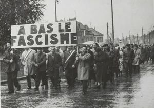 Manifestation contre l'OAS pendant la Guerre d'Algérie 1961