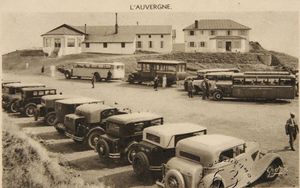 Sommet du Puy de Dôme-Parking 1935