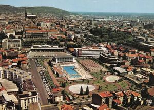 Nouveau quartier et piscine de Coubertin 1970