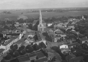 L'église et le bourg 1940