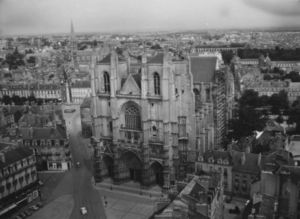 La Cathédrale 1950
