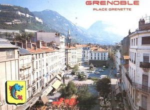 Carte postale de la place Grenette 1968