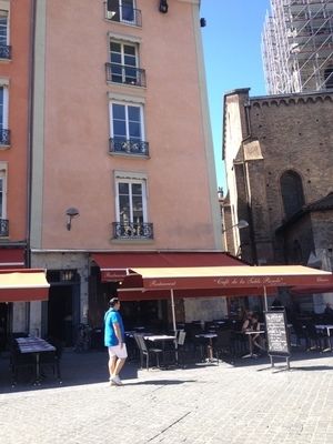 place saint andré café 2014