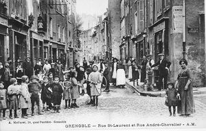Rue SAint-Laurent et rue Saint-André chevalier 1910