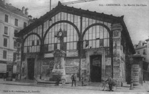 Place Sainte-Claire : Les Halles - Le marché 1910