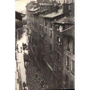 Troupeau transhumant, rue St-Laurent, à Grenoble - 1940 1940