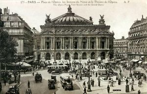 Place de l'Opéra, les Stations du Métro et le Théâtre de l'Opéra 1913