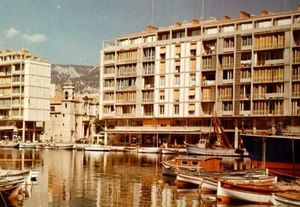 Port de Toulon, immeubles de la Frontale, vers 1960. 1960