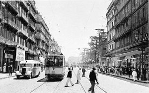 Tramway et magasins, bd de Strasbourg, Toulon 1935