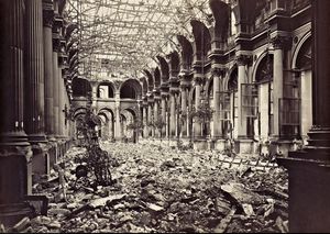 Intérieur de l'Hôtel de Ville de Paris détruit en 1871 par un incendie 1880