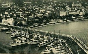 Yachts sur le port de Cannes 1950
