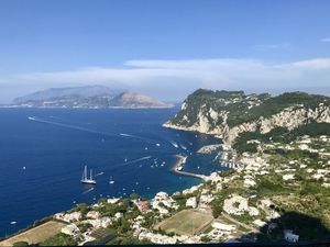 Vue sur le port de Capri 2017