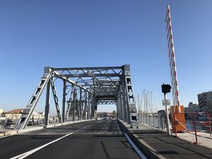 Pont de Tivoli sur le canal maritime 2017