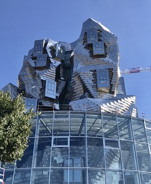 La Tour Gehry en inox 2018